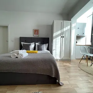 https://bricks-studio-apartments.hotels-in-tirana.com