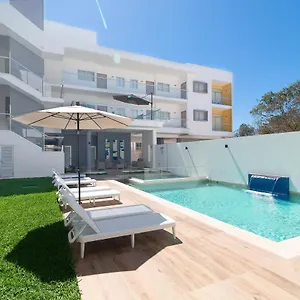 https://heaven-hotel.quintano-roohotels.com